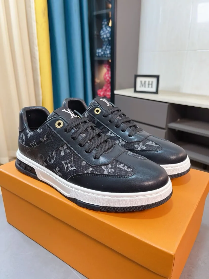 Men's shoes💰400🌹🌹[LV]🌹High-end men's shoes brand: Official website 1:1 Latest masterpiece: The upper is made of Italian imported first-layer cowhide with special materials➕Full genuine leather lining🔥, making walking more convenient and comfortable! Exclusive new style, stunning work [color]! Create a fashionable personality to set off your uniqueness! A must-have for trendy men! Classic🔥Number: 38-44